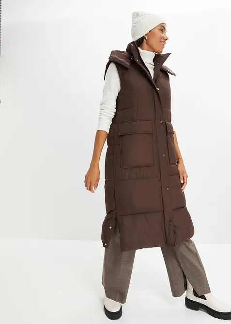 Vattert vest av resirkulert polyester, med avtagbar hette, bonprix