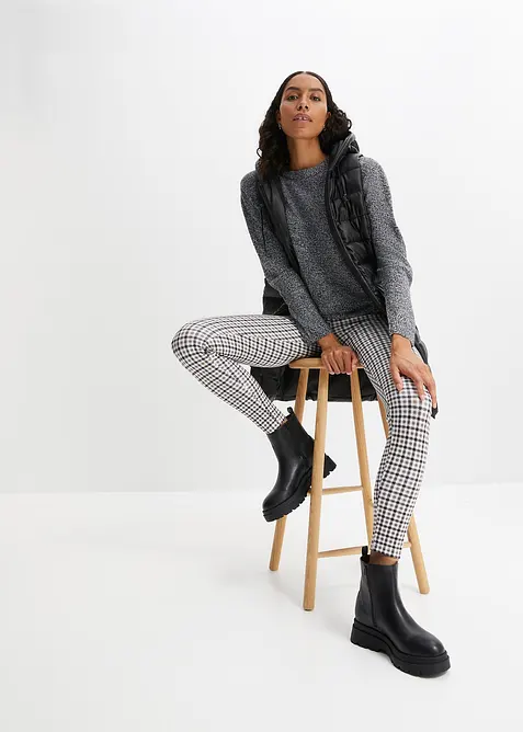 Strikket genser i melert garn med rund hals, bonprix