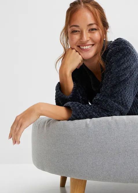 Loungewear kosedress av fleece med strukturmønster og applikasjon, bonprix