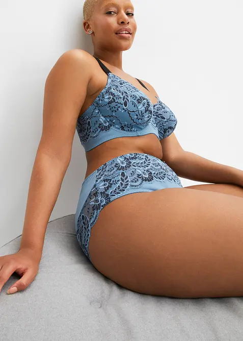 Truse med høy midje og nydelige blonder, bonprix