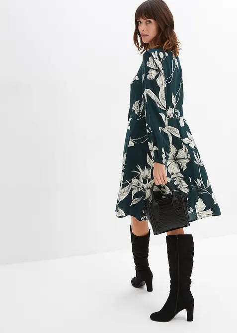 Kjole i viskose med vidt svingende skjørt, bonprix