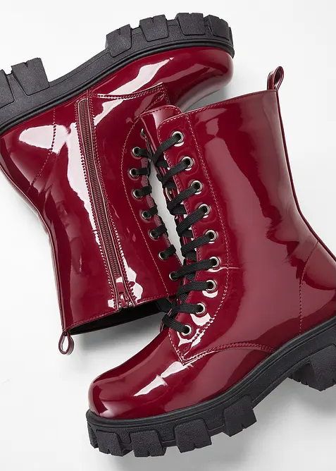 Sn&oslash;reboots i imitert lakkskinn, bonprix