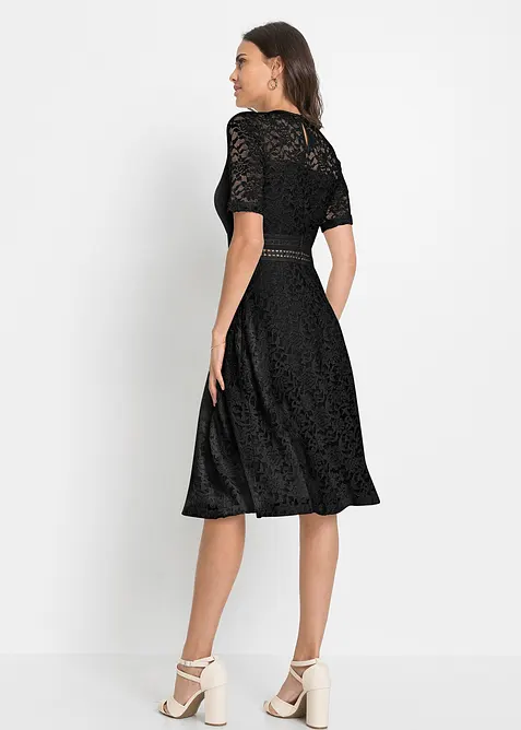 Blondekjole med heklet innfelling, bonprix