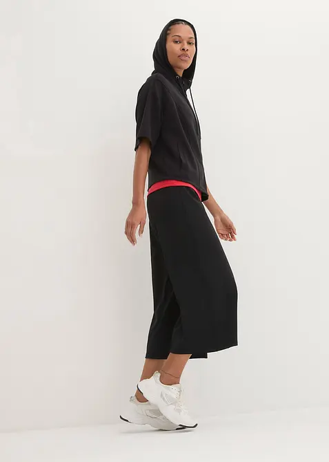 Hurtigtørkende treningsbukse i legglang modell, bonprix