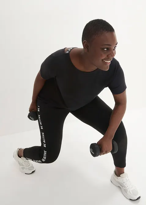 Lang treningstopp med utringning i ryggen, bonprix