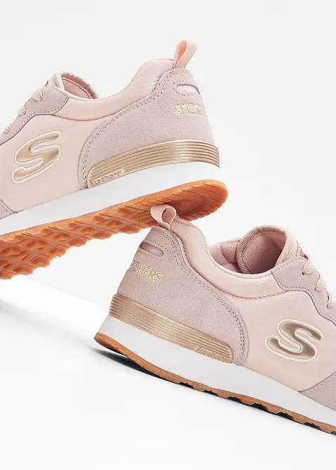 Sneakers med memoryskum fra Skechers, Skechers