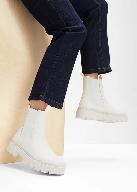 Chelseaboots med grove s&aring;ler, bonprix