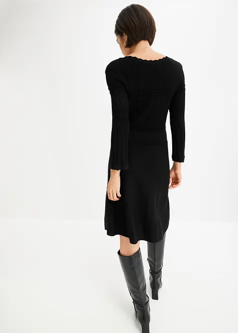 Strikket kjole med hullmønster, bonprix