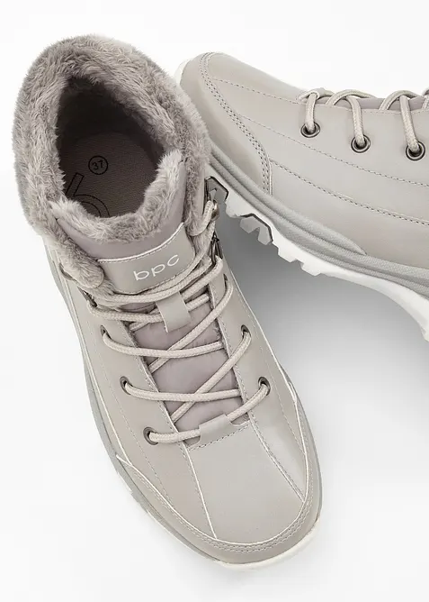 Fôrede snøreboots, bonprix