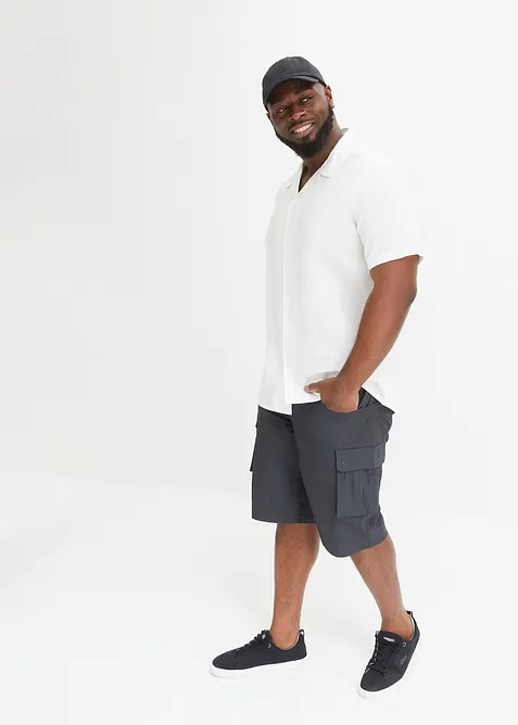 Bermudashorts i 100% bomull med cargolommer, Relaxed Fit, bonprix