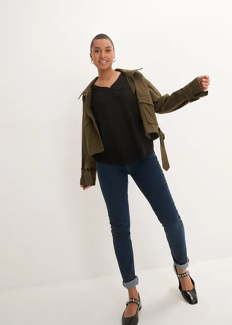 Langermet bluse i lett viskose med V-hals, bonprix