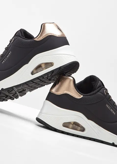 Sneakers med memoryskum fra Skechers, Skechers