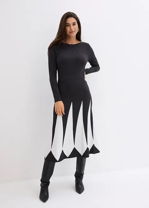 Strikkekjole med rombem&oslash;nster, bonprix