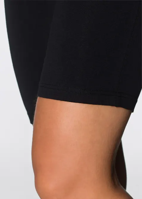 Lang underbukse av mykt materiale i fordelspakning, bonprix