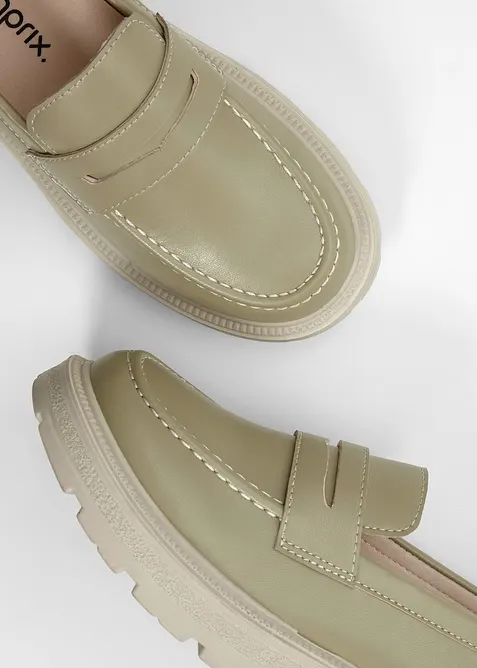 Chunky loafers med lette s&aring;ler, bonprix