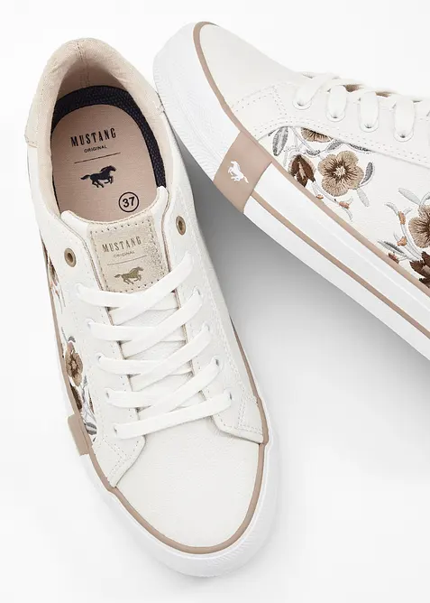 Sneakers med broderi fra Mustang, Mustang