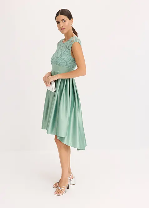 Kjole i glinsende sateng med blonder og lengre bakstykke, bonprix