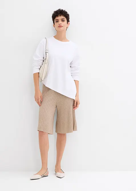 Strikket bermudashorts med høy linning, av viskosemiks, bonprix