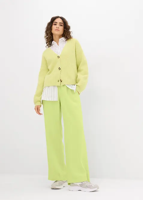 Bukse med vide ben i lett viskose, bonprix