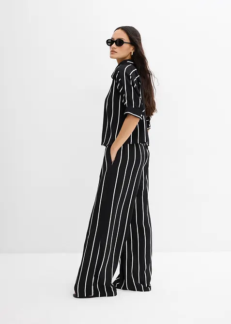 Kortermet bluse i kreppet strukturmateriale, bonprix