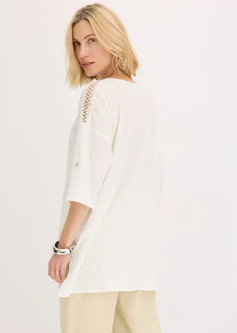 Tunika i strukturmateriale med blondebånd, bonprix