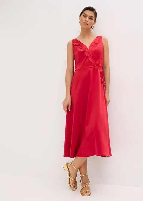 Midikjole i glinsende sateng med blomsterapplikasjon, bonprix