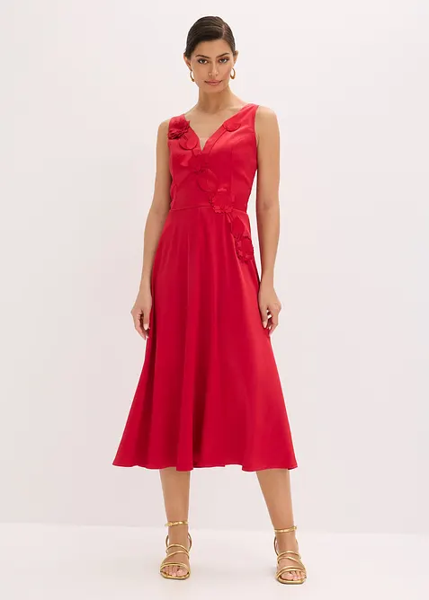 Midikjole i glinsende sateng med blomsterapplikasjon, bonprix