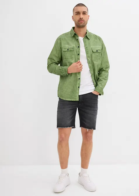 Denimshorts med stretch og r&aring;kanter, Relaxed Fit, bonprix