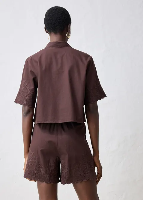 Skjortebluse i kort modell med silke, bonprix