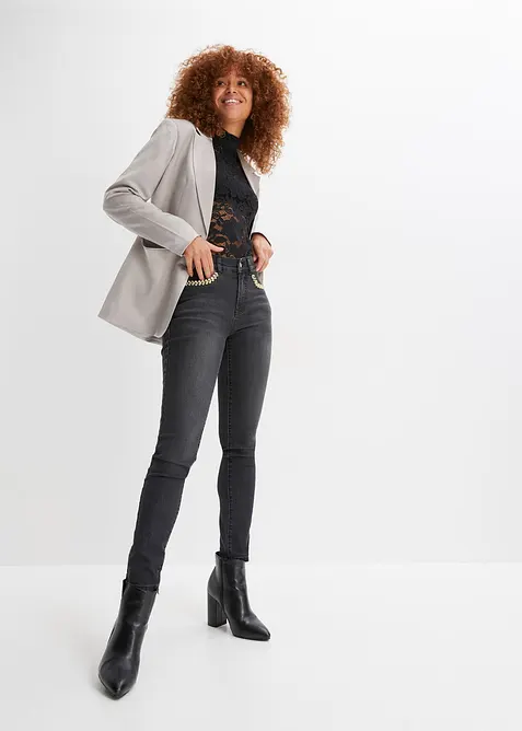 Figurn&aelig;r, langermet topp med blonder, bonprix