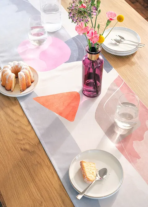 Bordl&oslash;per med grafisk print, vannavvisende, bonprix