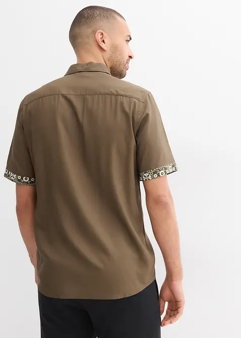 Kortermet skjorte i viskose, Slim Fit, bonprix