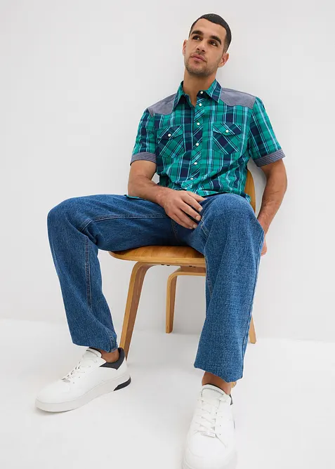 Kortermet skjorte  med denimbesetning, bonprix