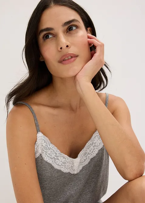 Shorty-pyjamas med fine blonder, bonprix