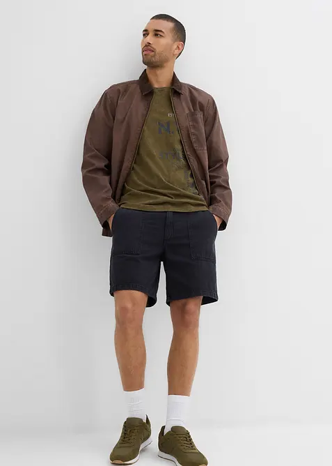 Shorts i twill av 100% bomull, Loose Fit, bonprix