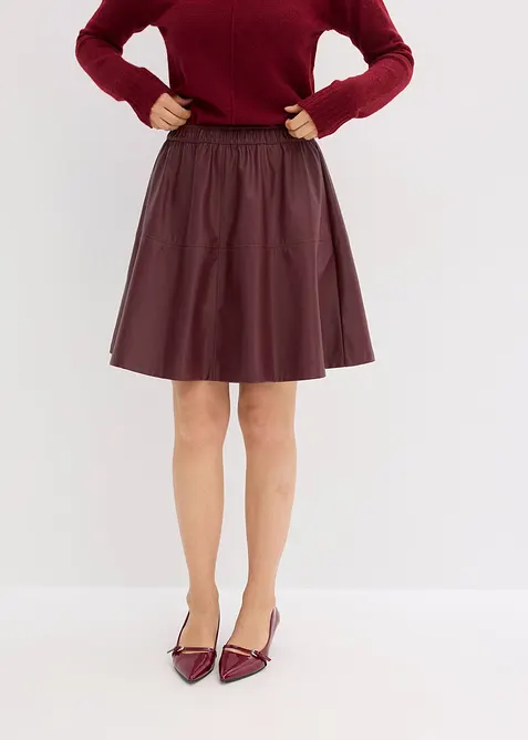 Kort skjørt i imitert skinn, bonprix