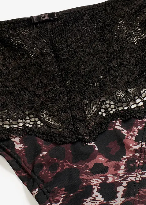 Stringtruse i nydelig blondemateriale, bonprix