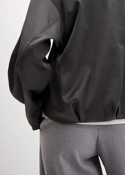 Bomberjakke av viskosemiks med glans, bonprix