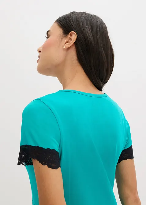 Kort nattkjole med delikate blonder, bonprix