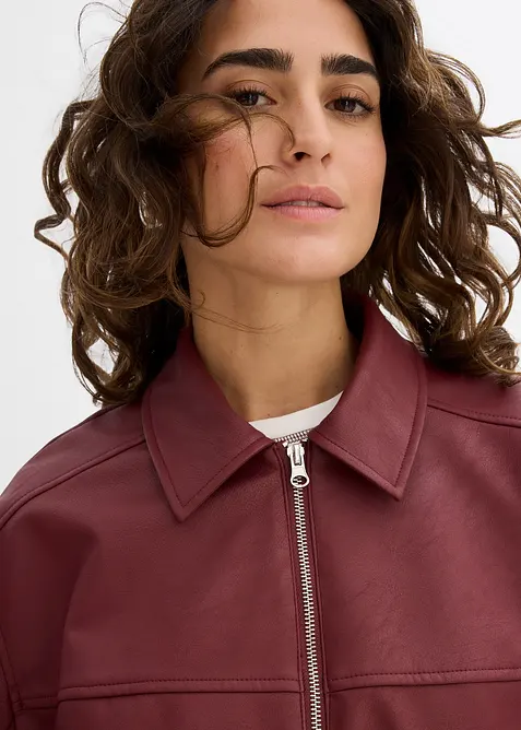 Oversized jakke i imitert skinn, bonprix