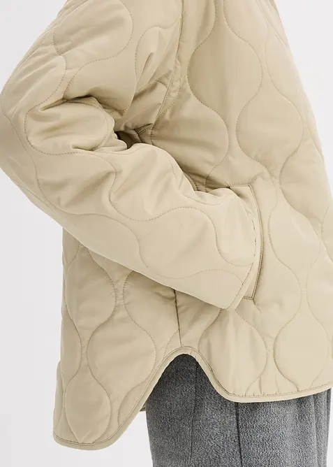 Oversized og ultralett, vattert jakke, bonprix