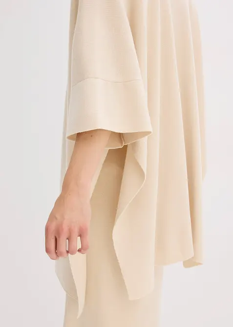 Oversized strikkecape, bonprix