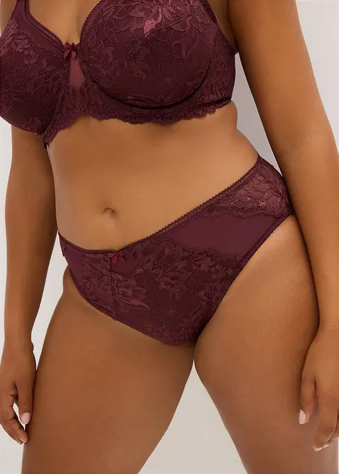 Truse med høy midje og nydelige blonder, bonprix