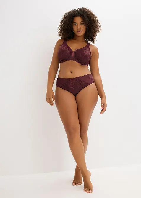 Truse med høy midje og nydelige blonder, bonprix