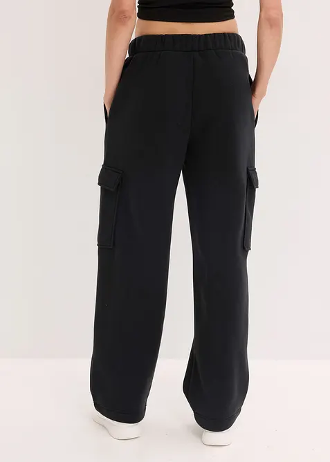 Varmende joggebukse i funksjonsmateriale med vide ben, hurtigtørkende, bonprix