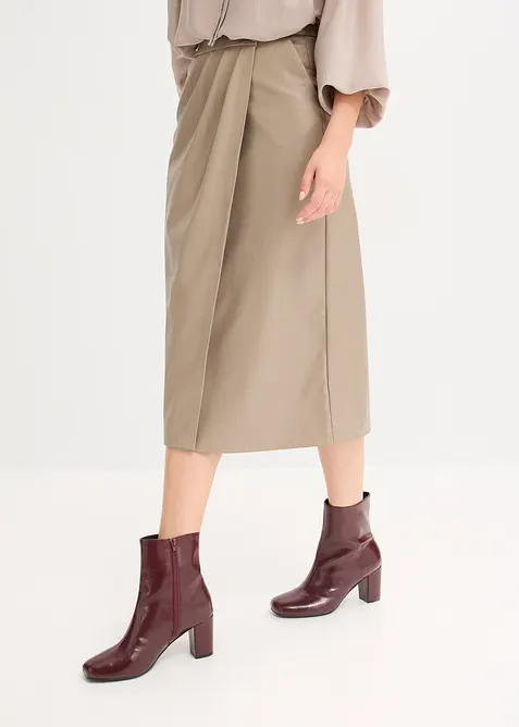 Midiskj&oslash;rt i imitert skinn og omslagsmodell, bonprix