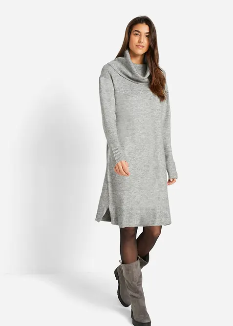 Oversized, strikket kjole med høy, vid hals, bonprix