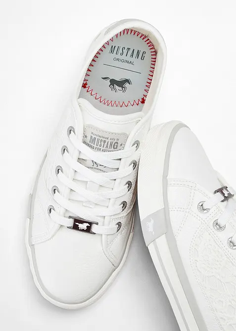 Sneakers med blonder fra Mustang, Mustang