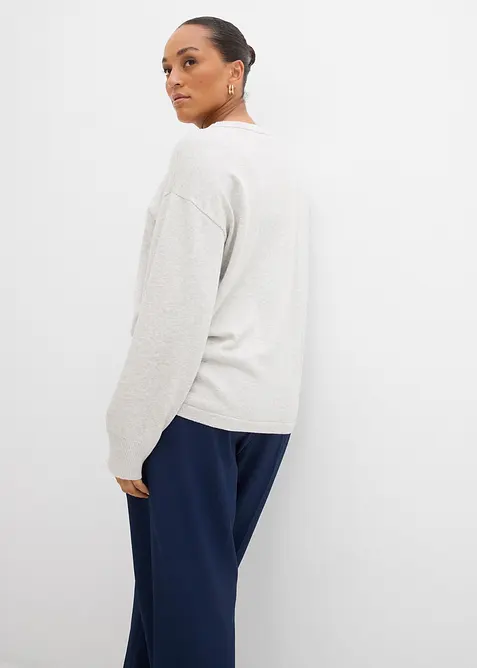 Finstrikket genser med asymmetrisk knappestolpe, bonprix