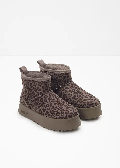 Platåboots fra Mustang, Mustang